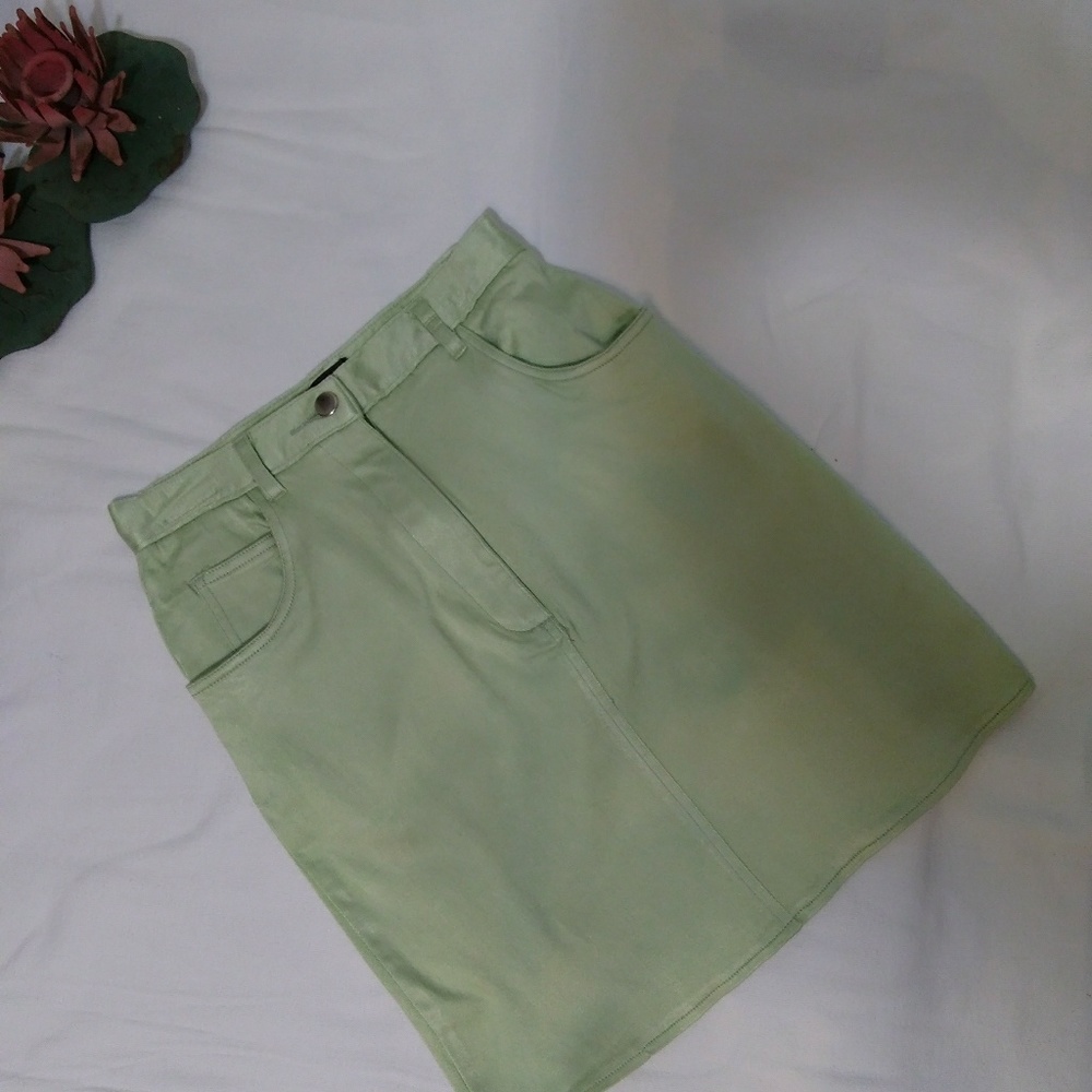 Europa size 8 lime green mini skirt